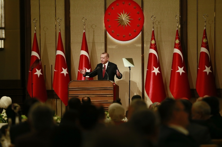 Cumhurbaşkanı Erdoğan: “Bu topraklardan darbe çıkmaz, bereket çıkar” 