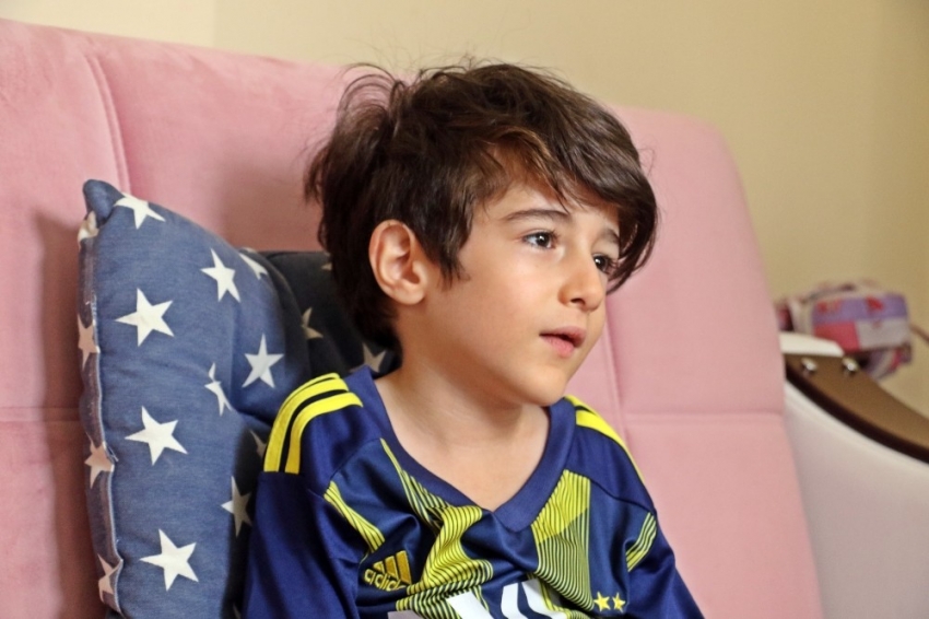 5 yaşında öleceğini duyunca büyümek istemeyen Umutcan’ın hayatı belgesel oluyor