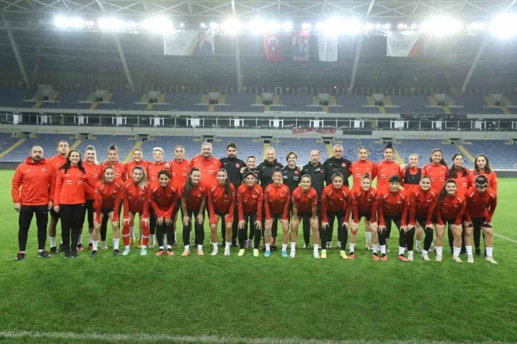 A Milli Kadın Futbol Takımı’nın Yunanistan ve Romanya maçları aday kadrosu açıklandı
