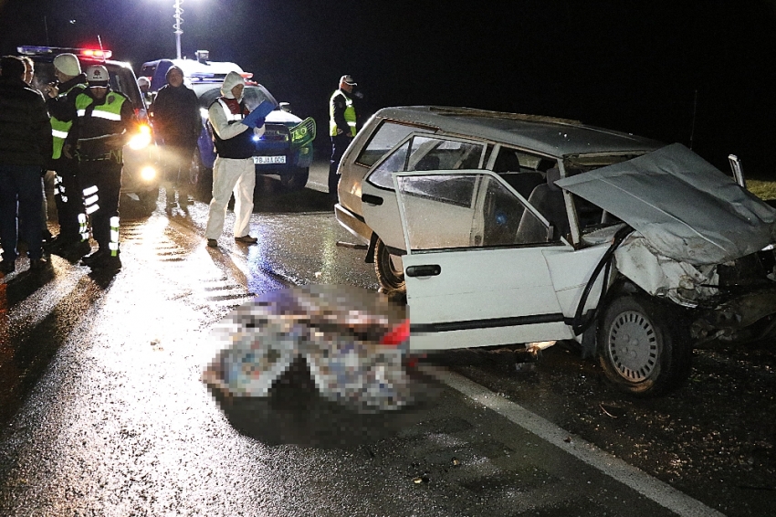 Karabük'te feci kaza: 2 ölü, 1 yaralı