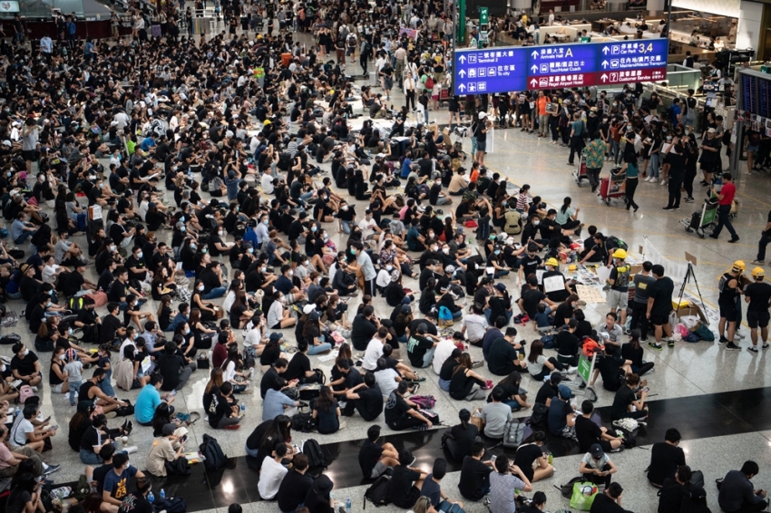BM Hong Kong’daki şiddeti kınadı