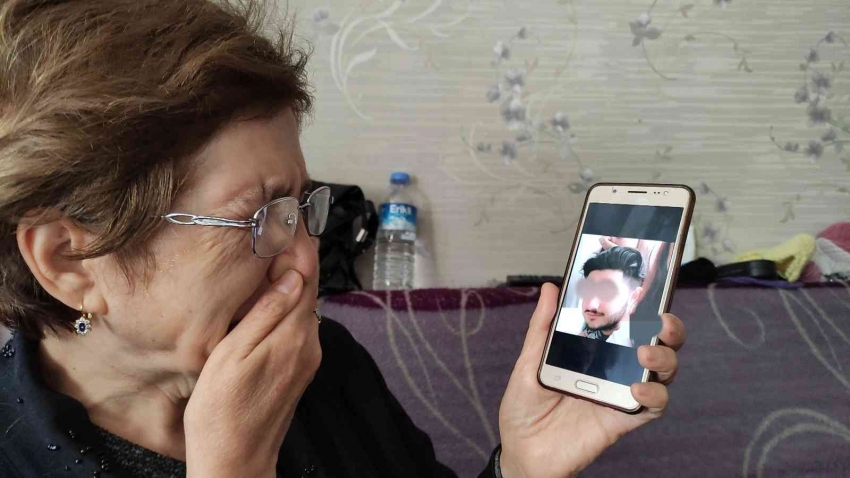 Bursa'da evlatlık verdiği çocuğunu 19 yıl sonra sosyal medyadan gördü