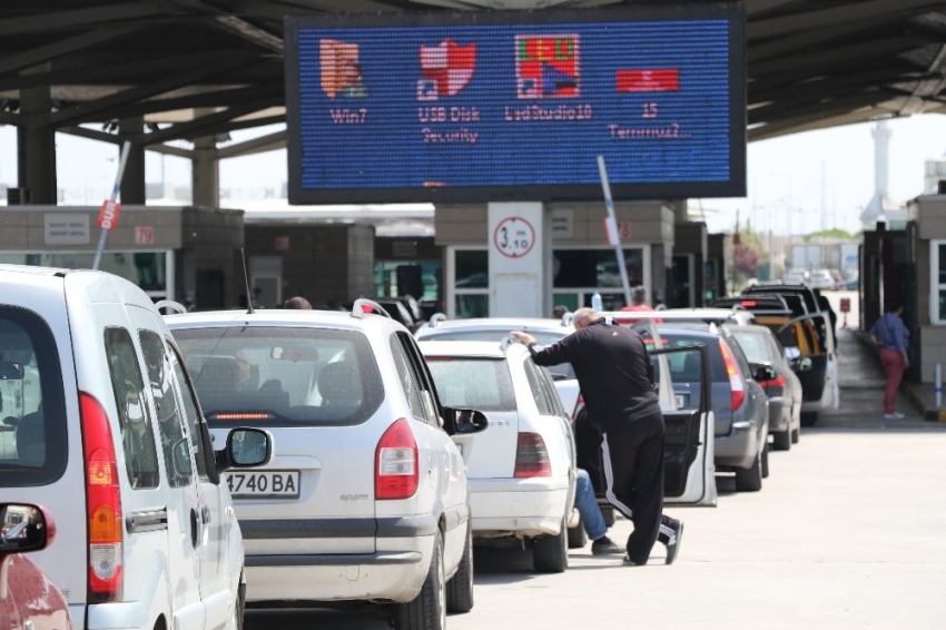 Kapıkule’de rakamlar açıklandı: 1 ayda 102 bin 586 yolcu