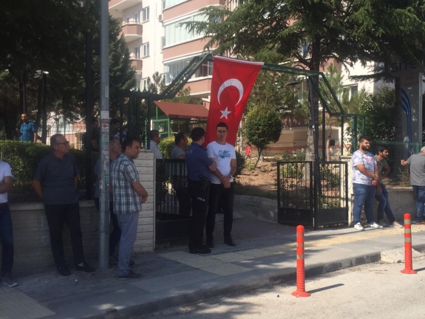 Mardin şehidinin Ankara’daki evine ateş düştü