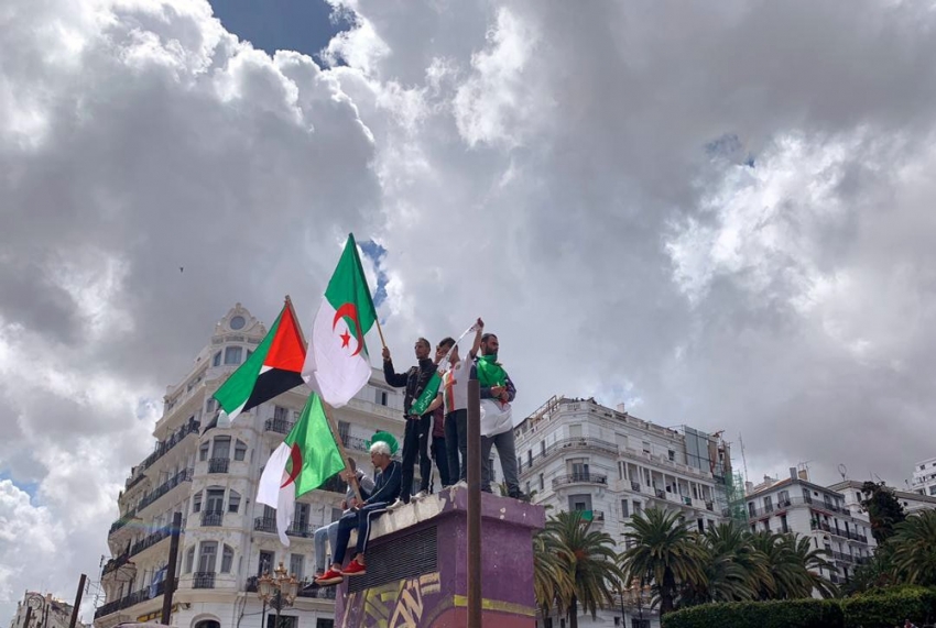 Cezayir halkı Abdülkadir bin Salih’e de ‘Hayır’ dedi