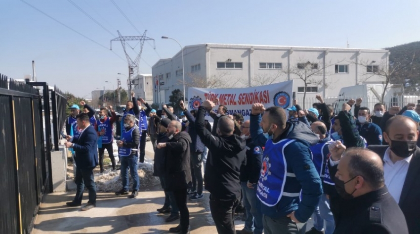 Bursa'da işçiler eyleme geçti