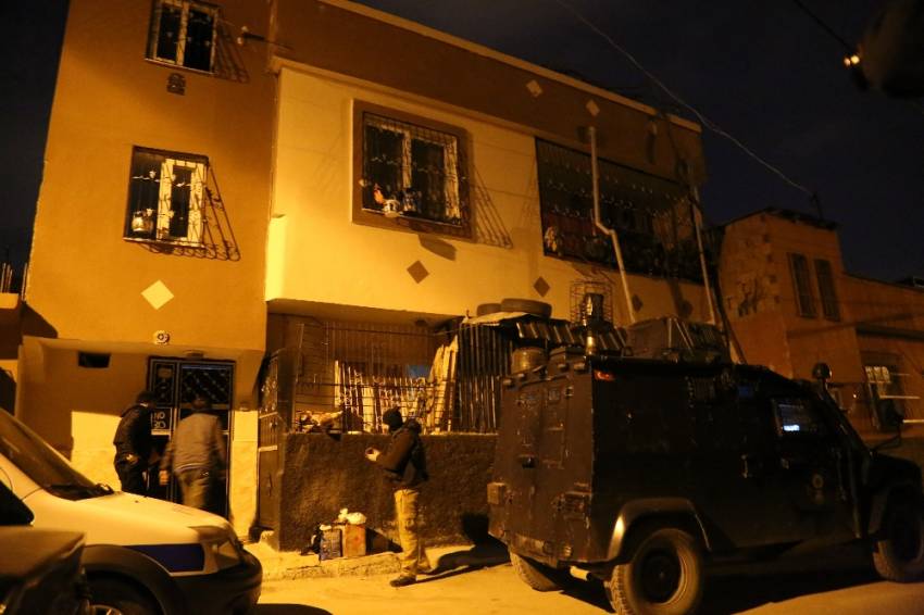 Adana’da terör operasyonu: 26 gözaltı