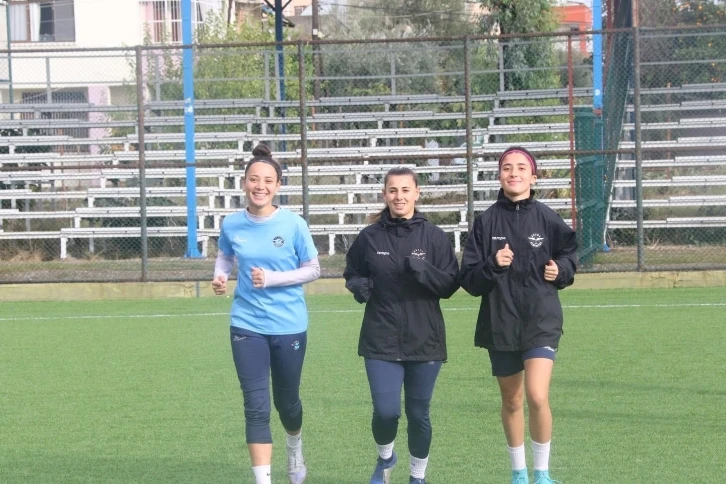 Adana Demirspor Kadın Futbol Kulübü’nde Antalyaspor maçı hazırlıkları
