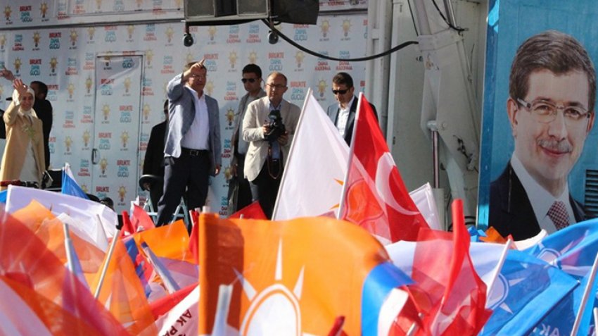 Davutoğlu İzmir'de coştu