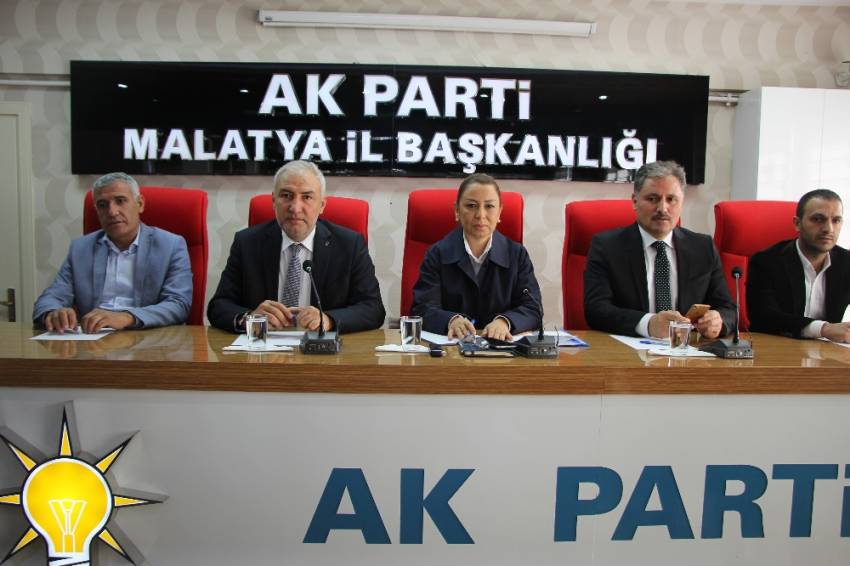 AK Parti’den Bahçeli’ye övgü: Bazı genel başkanlar gibi kıvırmaz