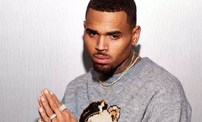 Amerikalı şarkıcı Chris Brown gözaltında