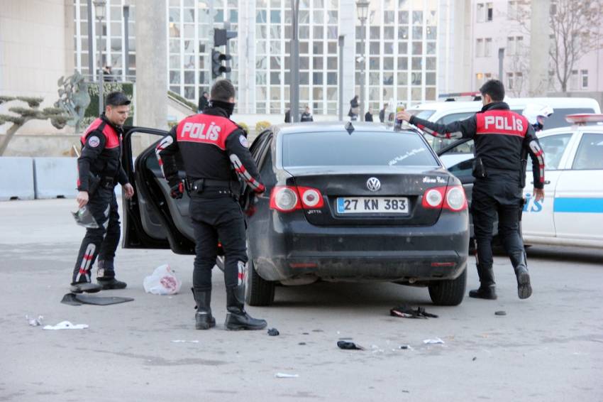 Gaziantep’te iki kişi gözaltına alındı