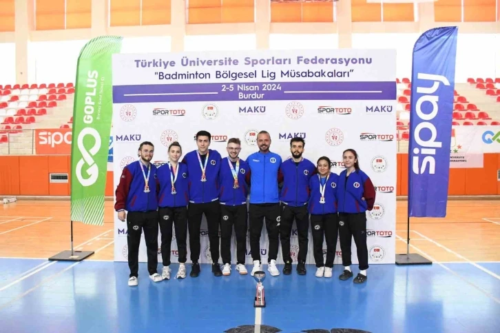Anadolu Üniversitesi Badminton Takımı Süper Lige yükseldi