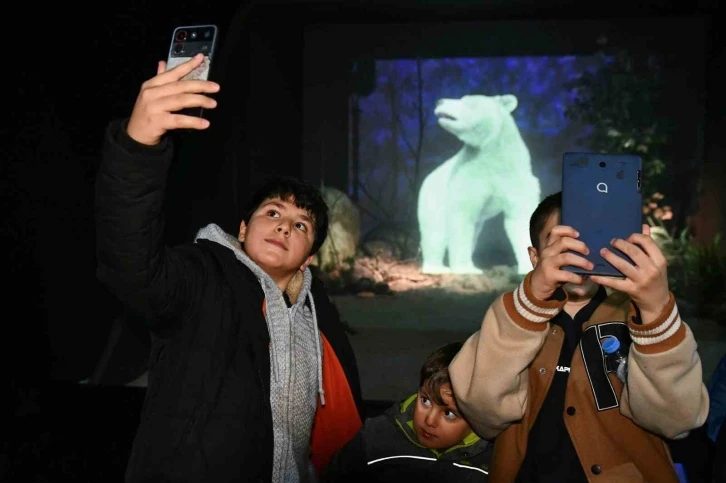 Ankara Büyükşehir Belediyesi, depremzede vatandaşları Dijital Hayvanat Bahçesi’nde ağırladı
