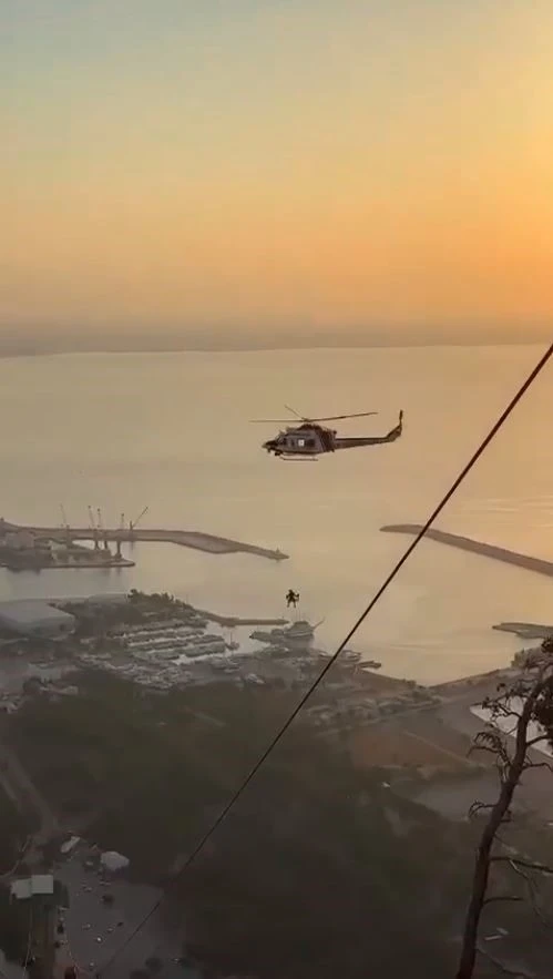 Antalya’da teleferik kazasında mahsur kalanlar helikopterle kurtarıldı
