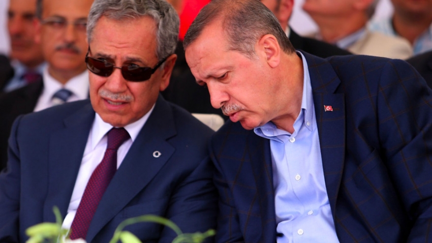 Arınç’la Erdoğan’ın istifa konuşması