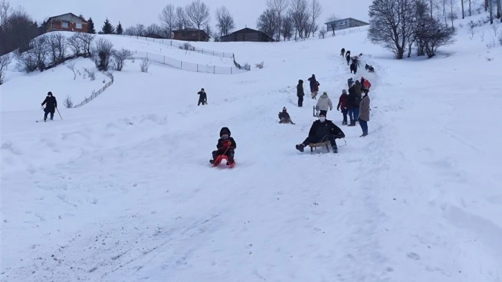 Artvin’de kar yağmayınca geleneksel tahta kızak yarışları iptal edildi
