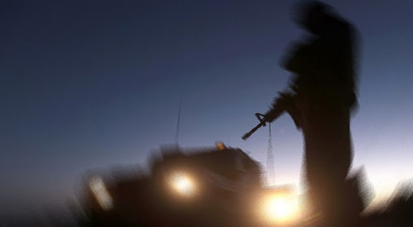 Bingöl’de teröristlerle çatışma: 2 asker yaralı