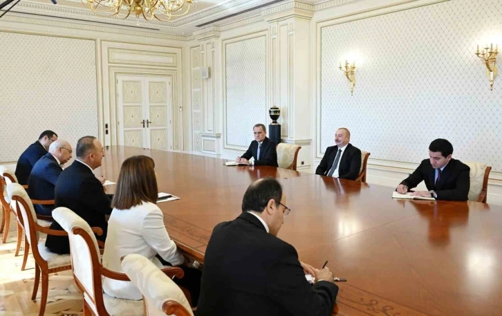Azerbaycan Cumhurbaşkanı Aliyev, Çavuşoğlu’nu kabul etti
