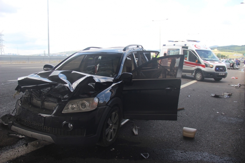 Kuzey Marmara’da bayram dönüşü kaza: 1’i çocuk 5 yaralı