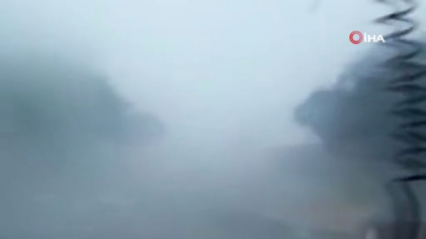 Tuzla’da etkili olan yoğun dolu yağışı kamerada