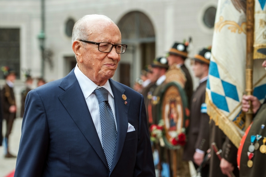 Tunus Cumhurbaşkanı hastaneye kaldırıldı