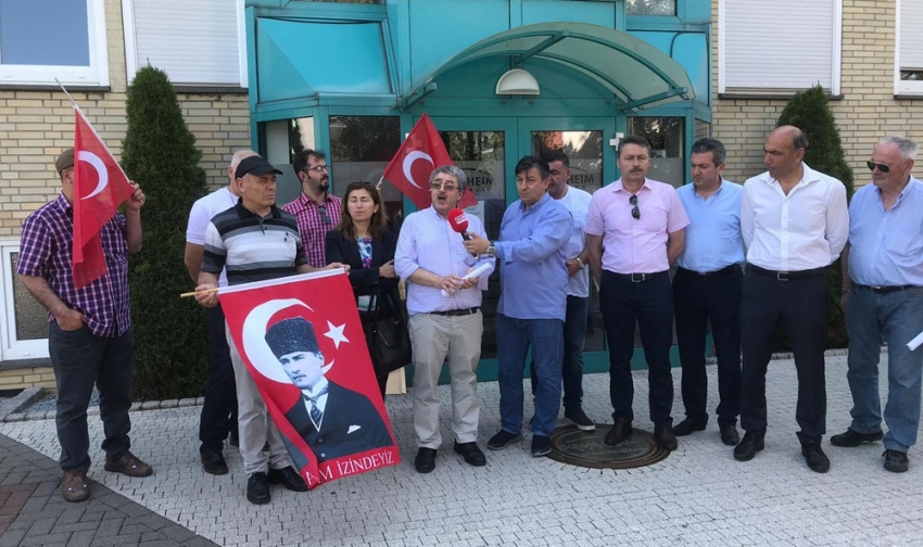 Almanya’da Ermeni anıtı dikilmesine Türklerden tepki