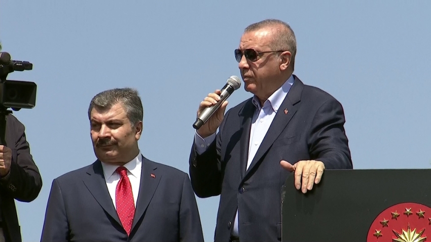 Cumhurbaşkanı Erdoğan: Bize Mursi’yi hatırlatanlarla yarışıyoruz