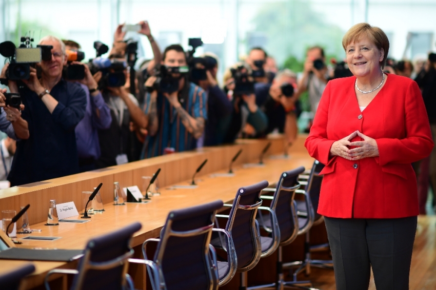 Merkel’den tatil öncesi son açıklamalar