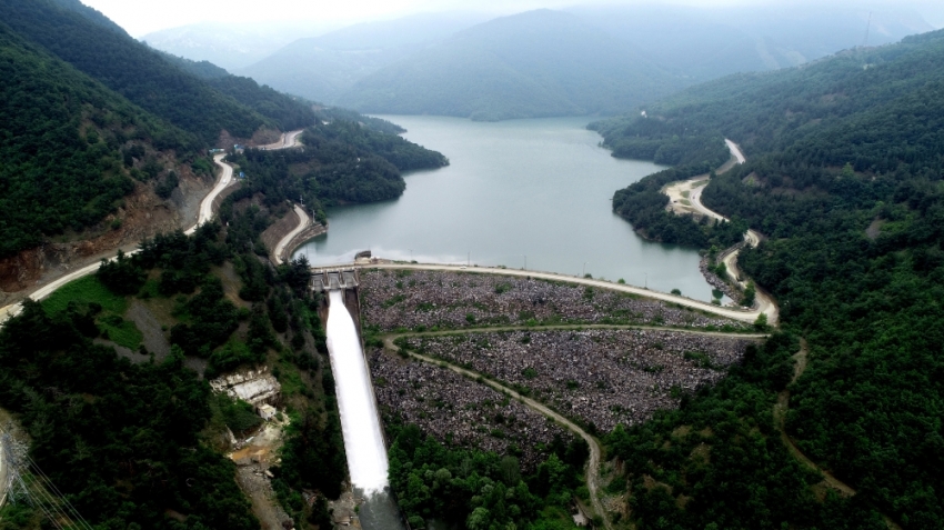Bursa'da baraj kapakları açıldı