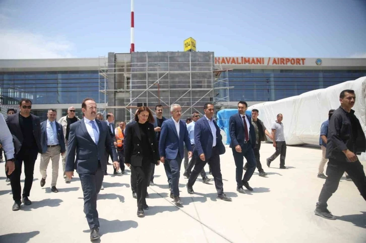 Bakan Uraloğlu: "Çukurova Havalimanını yıl sonunda açmayı planlıyoruz"
