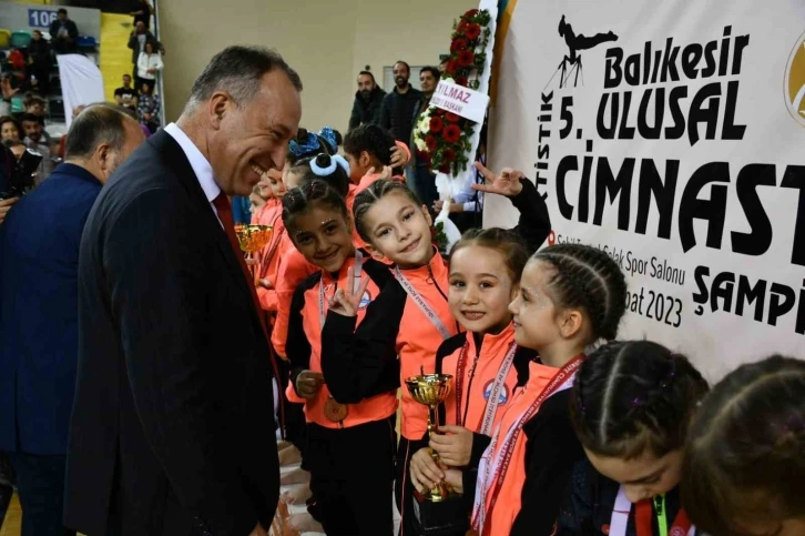 Balıkesir’de artistik cimnastik şampiyonası sona erdi
