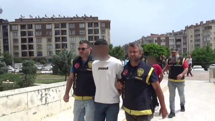 Balıkesir’deki cinayete 2 tutuklama
