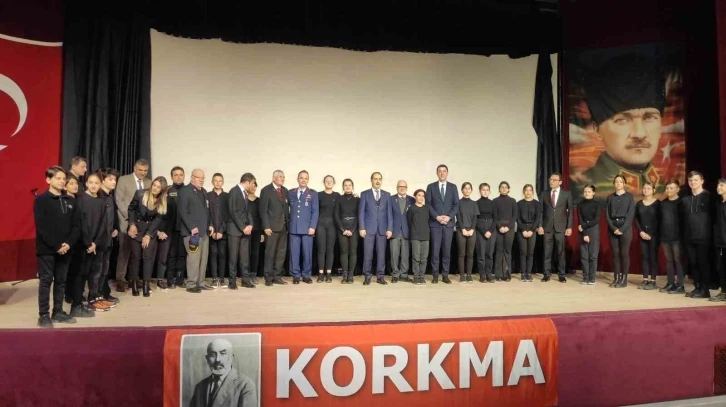 Bandırma’da İstiklal Marşı’nın kabulü ve Mehmet Akif Ersoy’u anma günü programı düzenlendi

