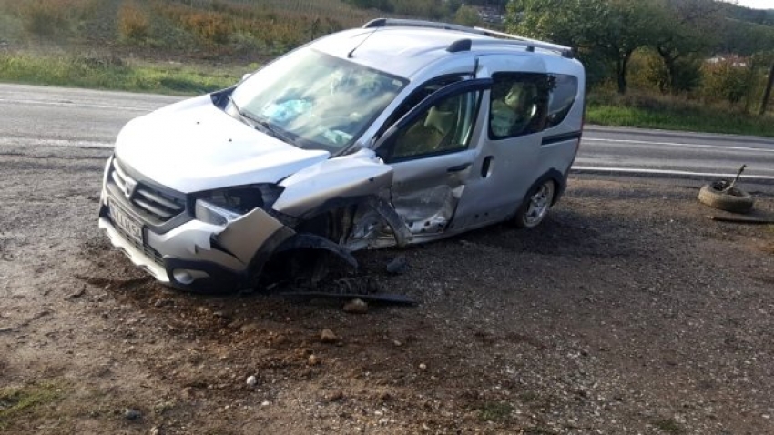 Bursa plakalı araç kaza yaptı:1 ölü