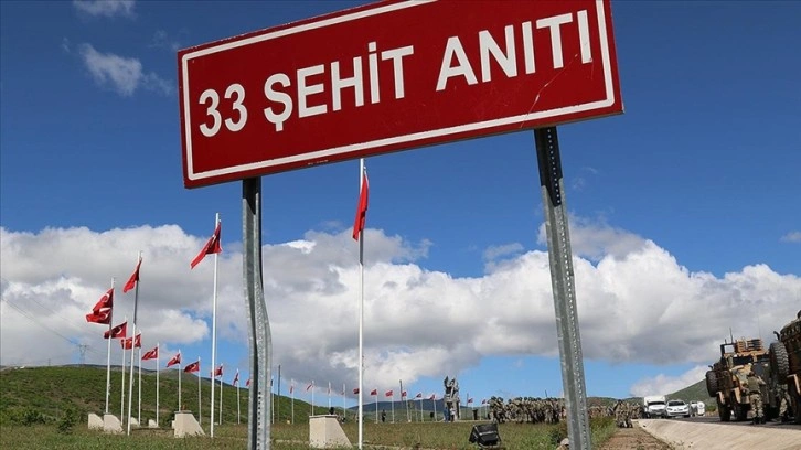 Bingöl'de PKK'lı teröristlerce şehit edilen silahsız 33 asker anıldı