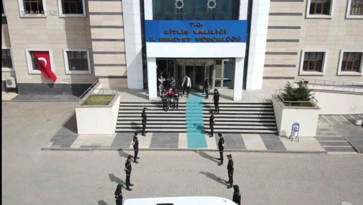 Bitlis’te uyuşturucu operasyonunda 11 kişi tutuklandı
