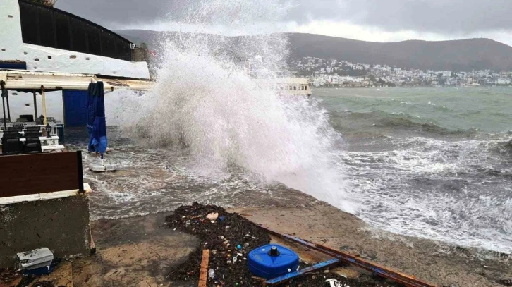 Bodrum ve Marmaris'te metorolojiden fırtına uyarısı 