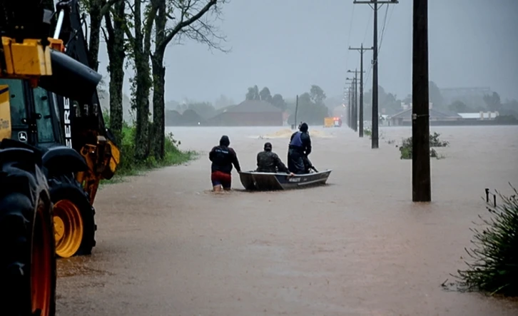 Brezilya’daki sel felaketinde can kaybı 13’e yükseldi
