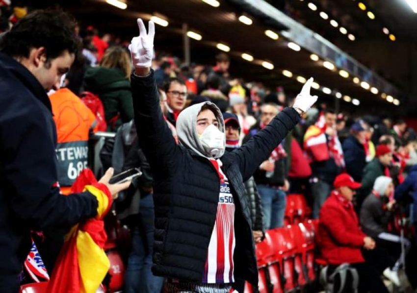 Avrupa'nın dev ligi futbolcuları sahaya maskeyle çıkarmaya hazırlanıyor