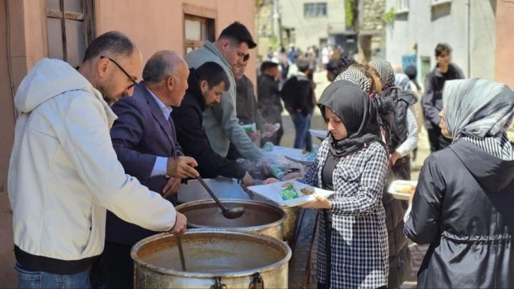 Bursa'da 671 yıldır devam eden geleneksel 'Dede aşı' yemeği 