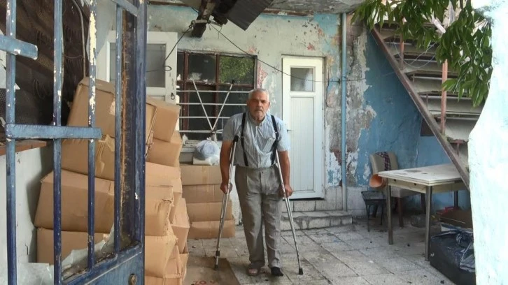 Bursa'da evde çıkan yangında yaşlı adam son anda kurtarıldı