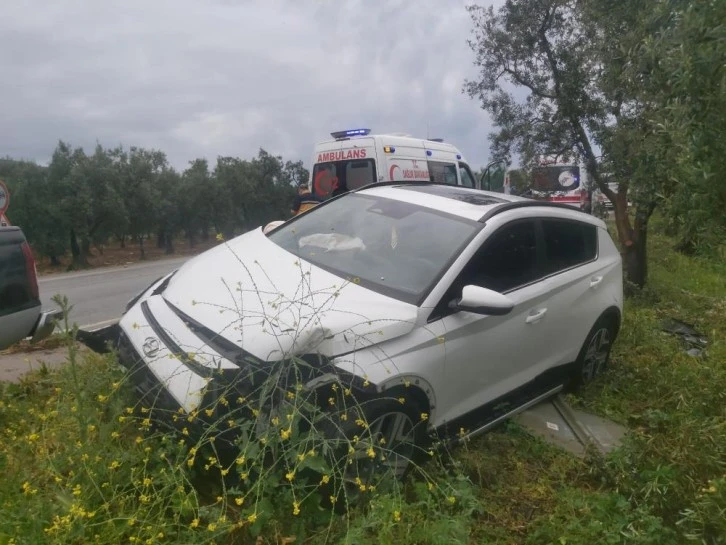 Bursa'da gelin almaya giderken kaza geçirdiler: 6 yaralı