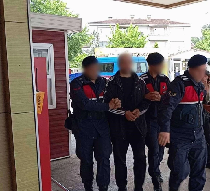 Bursa’da JASAT ekipleri suç makinesini yakaladı
