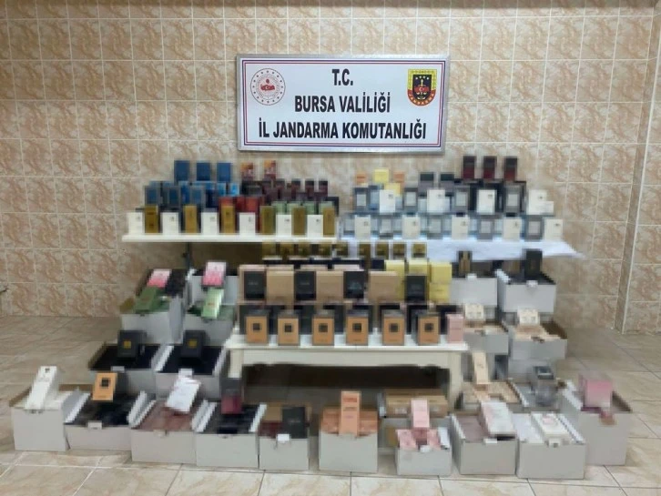 Bursa'da kaçak parfüm operasyonu 