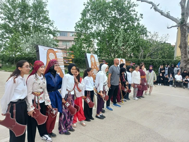 Bursa’da öğrenciler "Minik Eller Büyük Hayaller Projesi" ile etkinliklere katılıyor