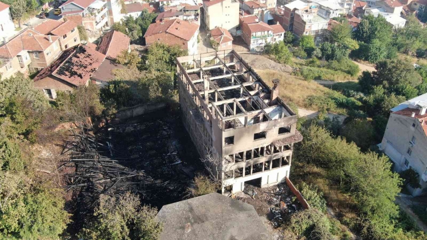 Bursa'da tarihi binanın yok olduğu yangının bilançosu