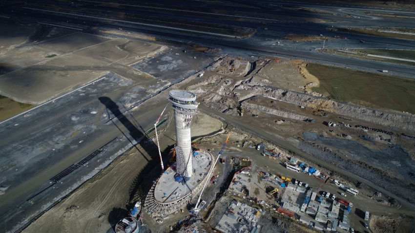 3. Havalimanı’nın lale figürlü kulesi
