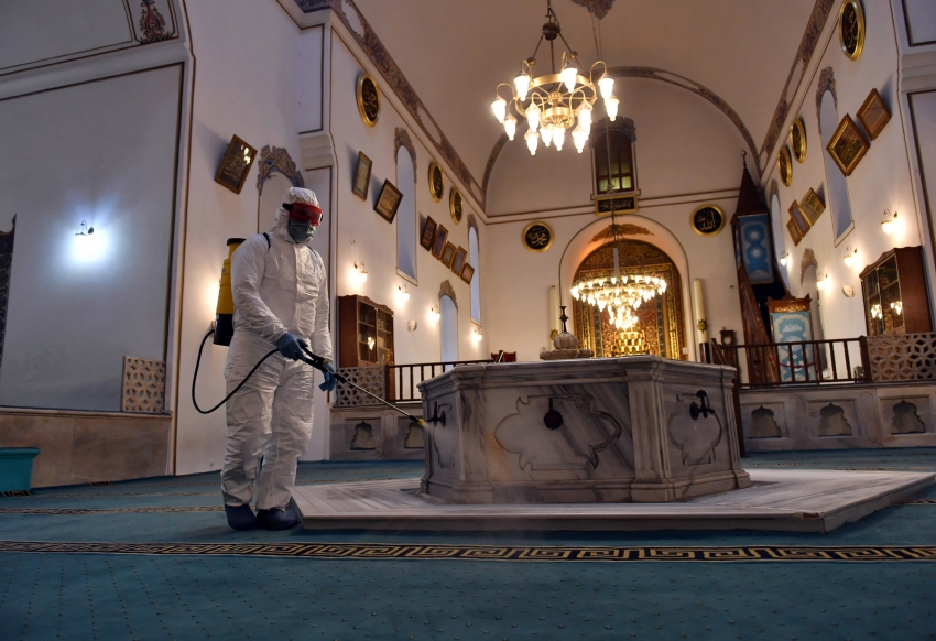 Osmangazi’deki camilerde temizlik seferberliği