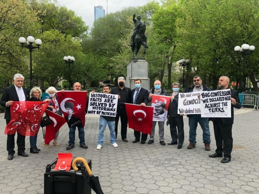 New York'taki Türklerden protesto